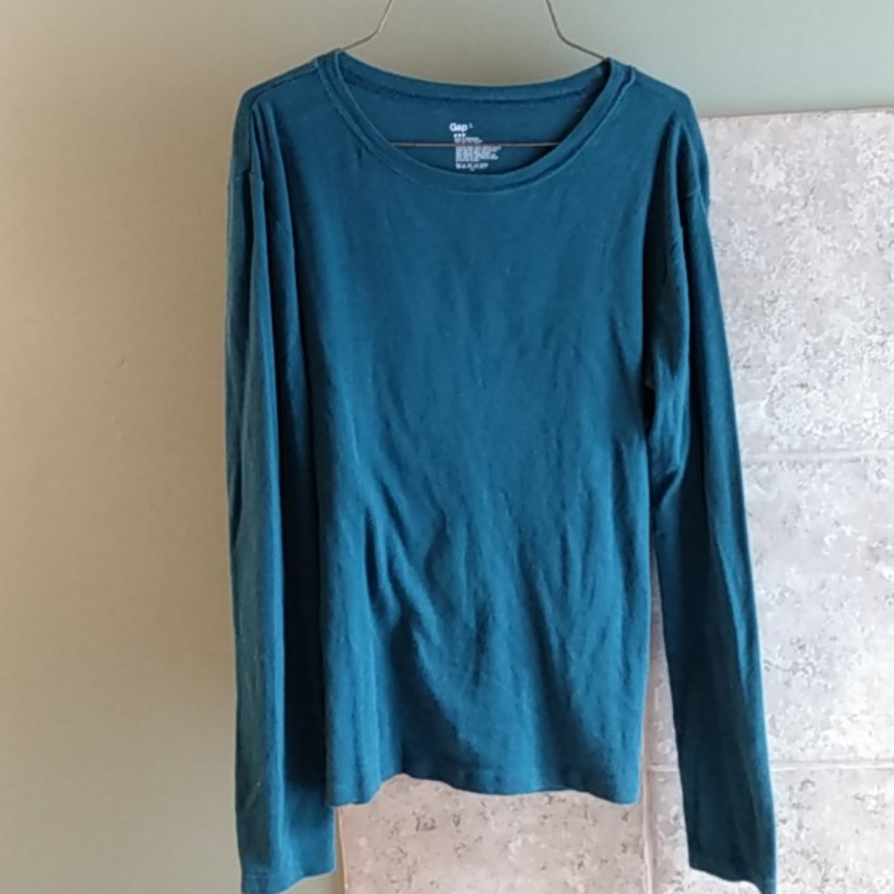 Teal long sleeved t-shirt